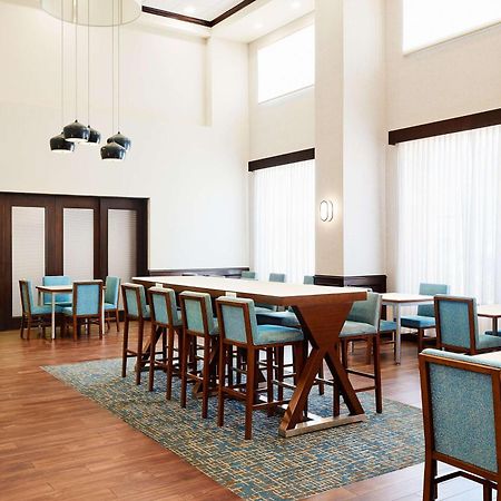 Hampton Inn & Suites Риджкрест Экстерьер фото