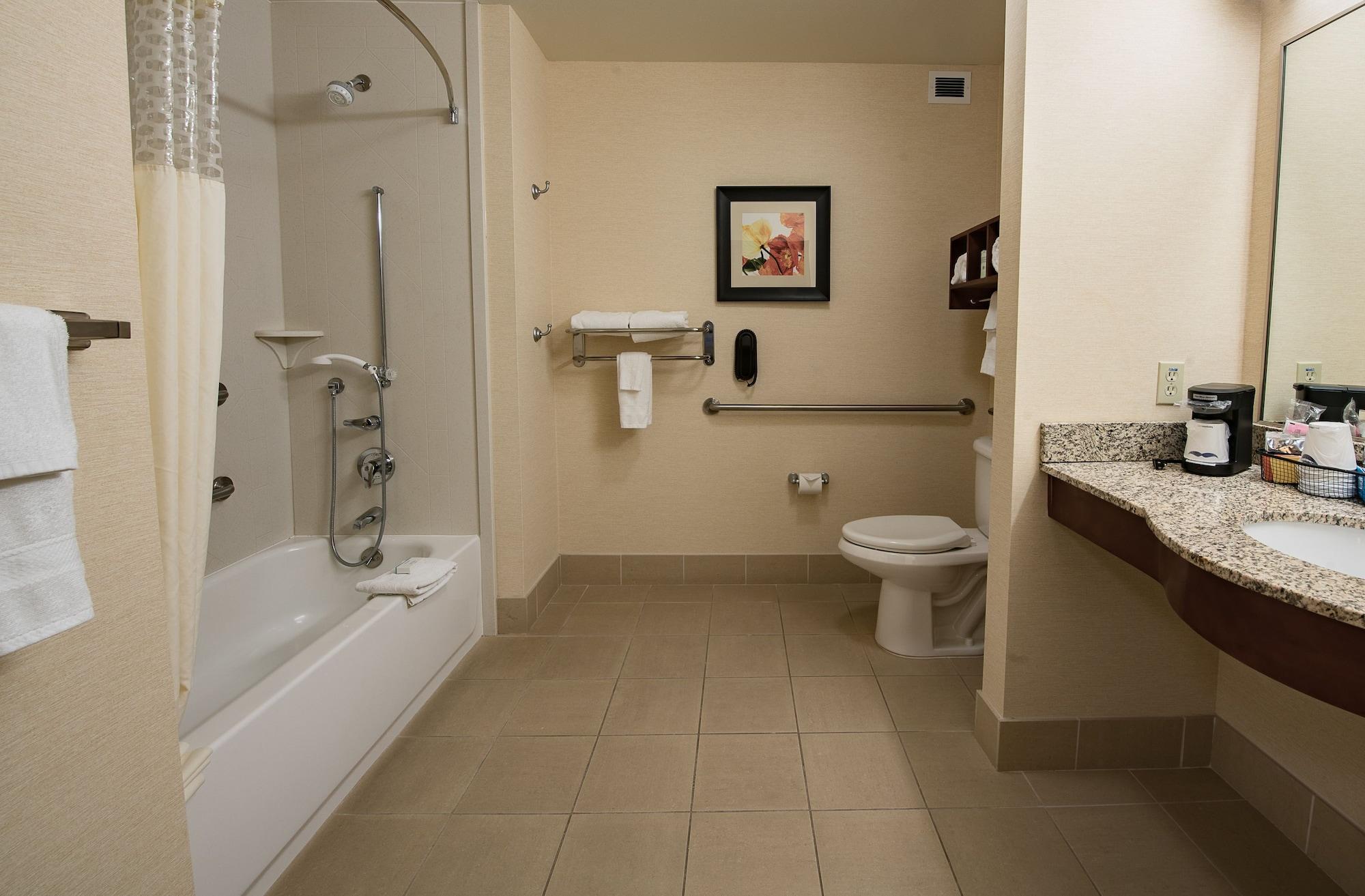 Hampton Inn & Suites Риджкрест Экстерьер фото