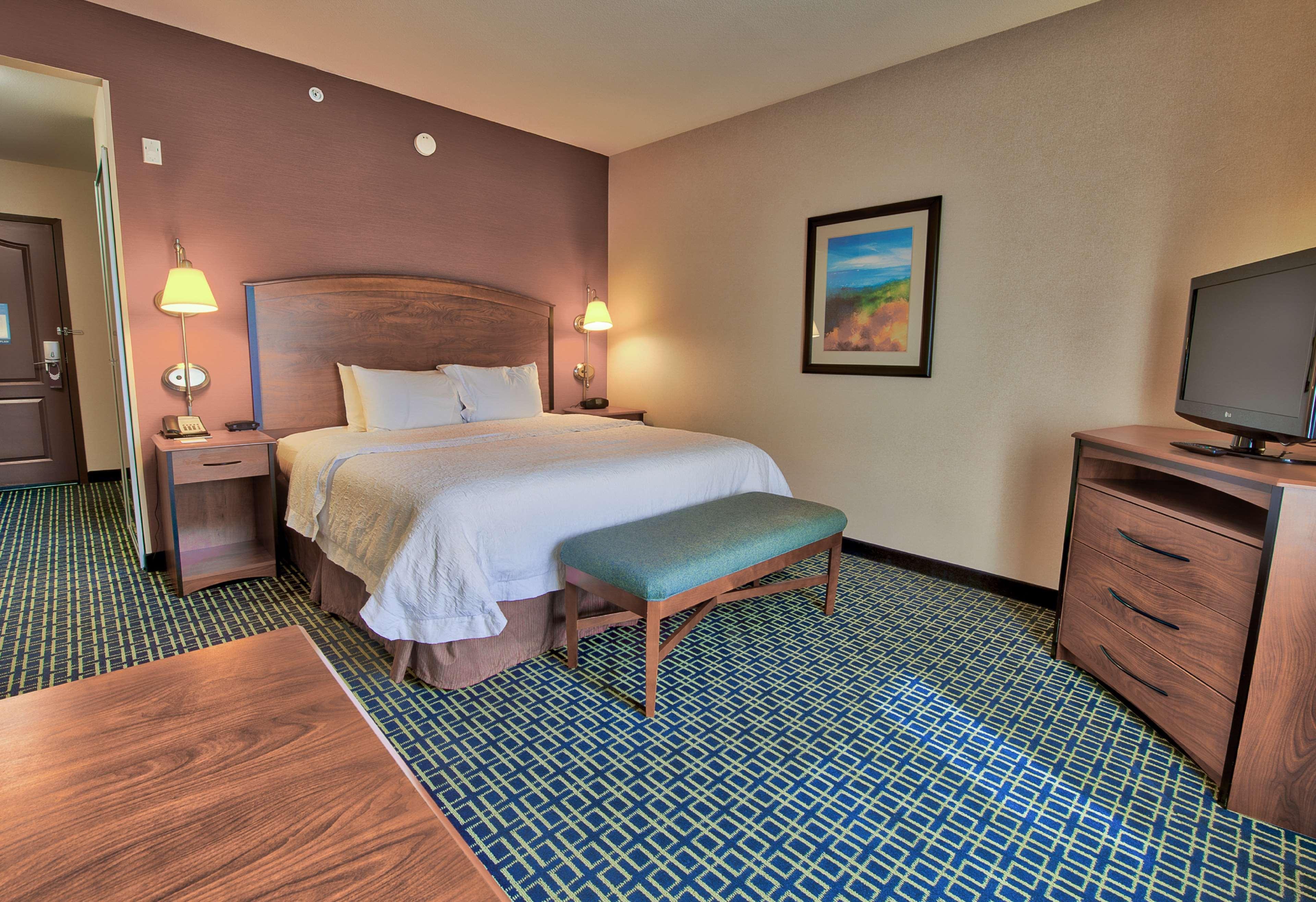 Hampton Inn & Suites Риджкрест Экстерьер фото