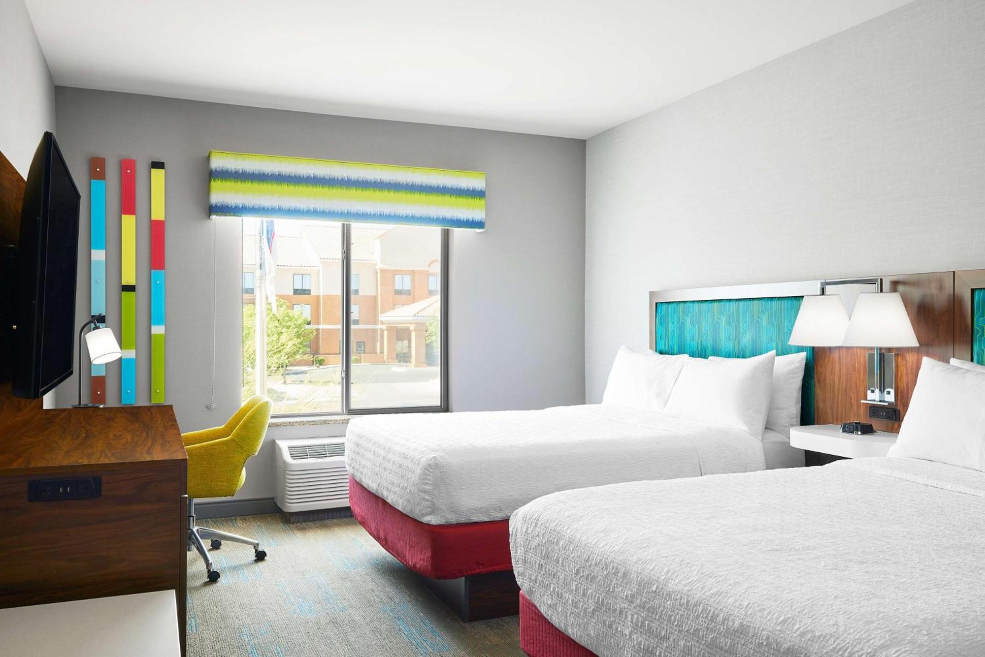 Hampton Inn & Suites Риджкрест Экстерьер фото