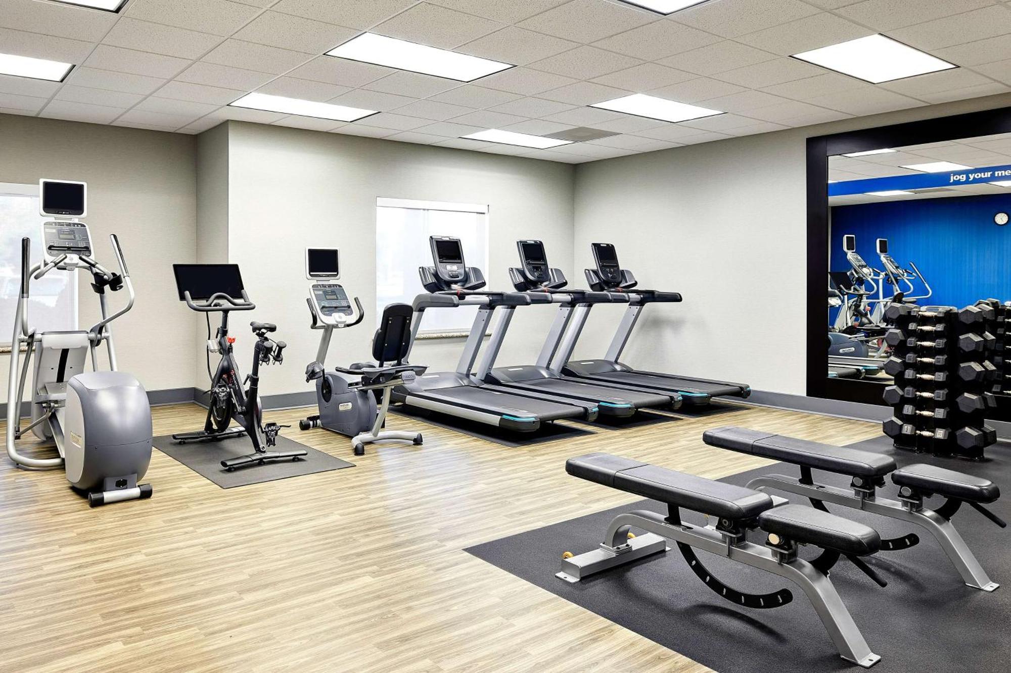 Hampton Inn & Suites Риджкрест Экстерьер фото