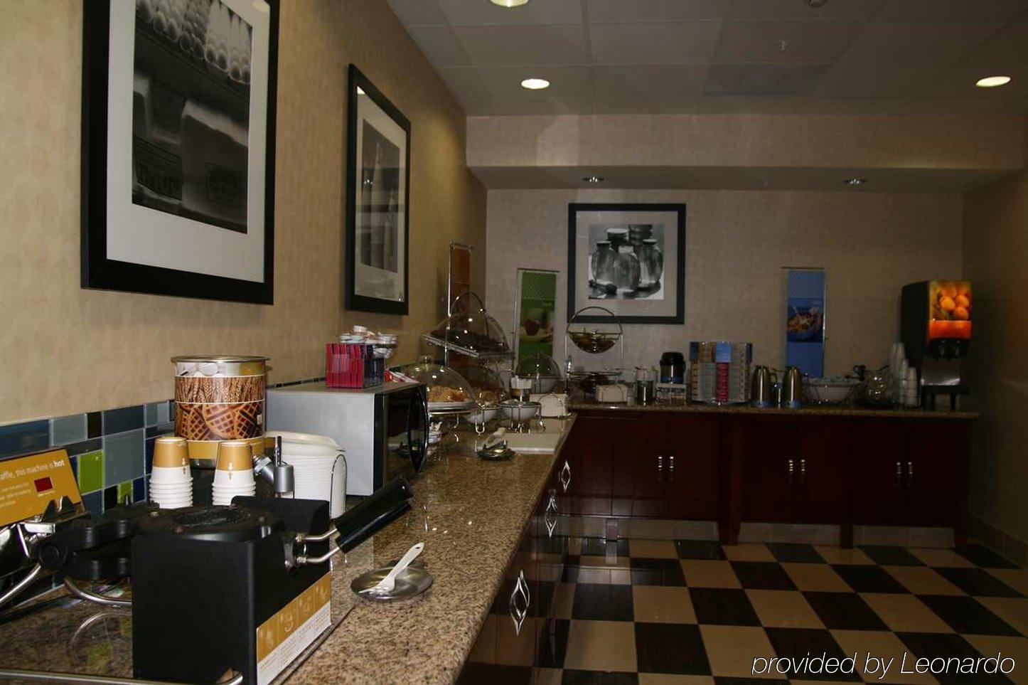 Hampton Inn & Suites Риджкрест Экстерьер фото